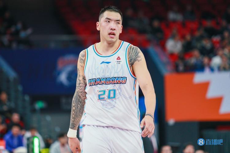 陶汉林6中2仅仅得到5分6板3助1断