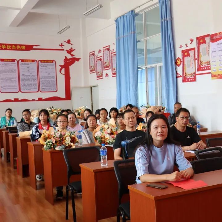 嵩阳一中中考结硕果企业送爱心