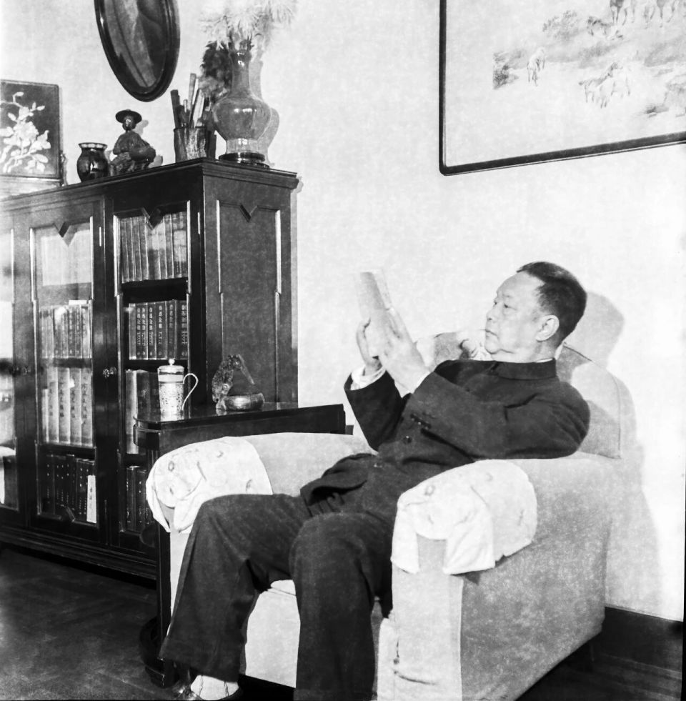 从失学少年到梨园饱学之士——周信芳是如何读书的_腾讯新闻