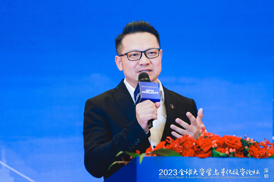 吴超:大模型辅以垂直领域的小模型是未来的专业性发展趋势