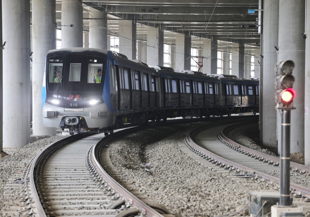 北京地铁17号线北段开启动车调试,年底通车运营-腾讯新闻