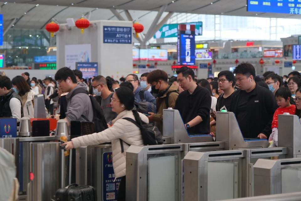 广铁春运累计发送旅客超4500万人次,预计元宵节迎第二波客流高峰