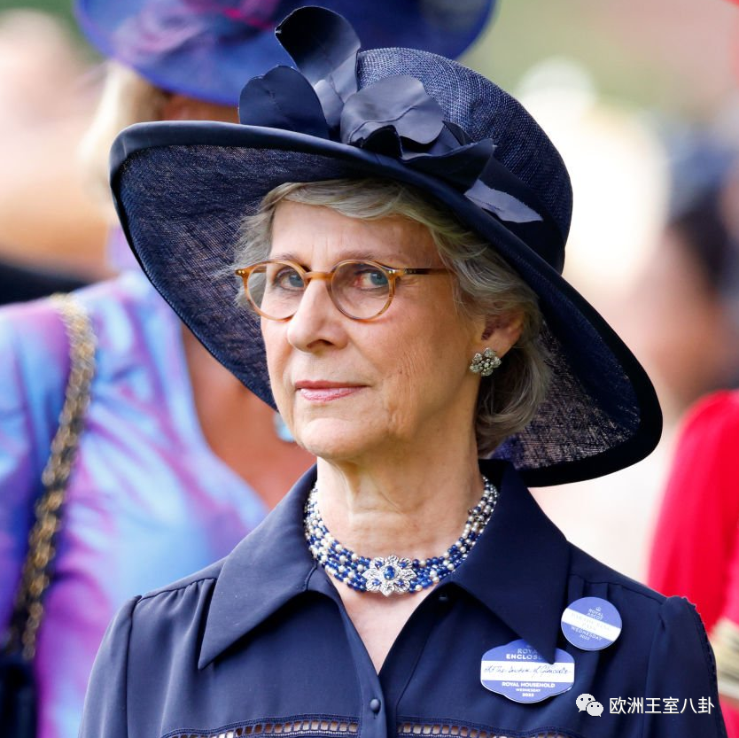 优雅50年的旁支公爵夫人都是怎么戴帽子的?_腾讯新闻