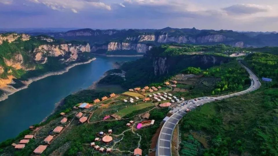 乡游黔中 | 清镇市鸭池河村:风雪敲不开的心门,春天用一朵花办到了