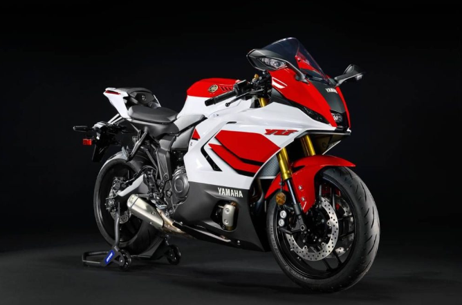 跟上时代，2026款YZF-R7发布_腾讯新闻