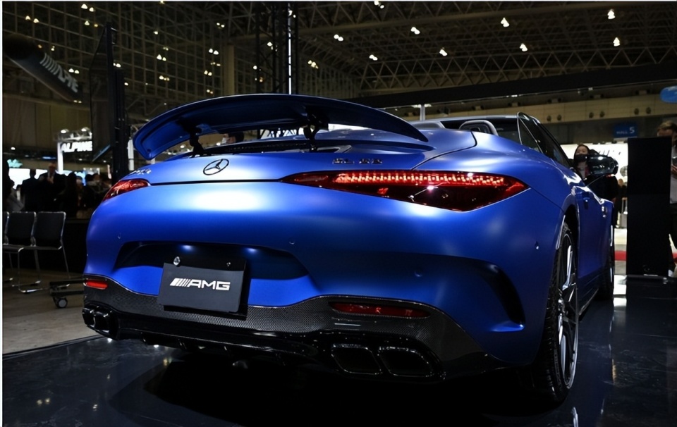 东京首秀,全新梅赛德斯amg『sl63 4matic 』_腾讯新闻