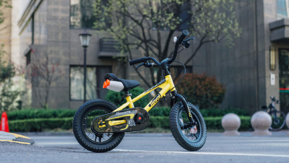 儿子的入园礼物优贝ez儿童车