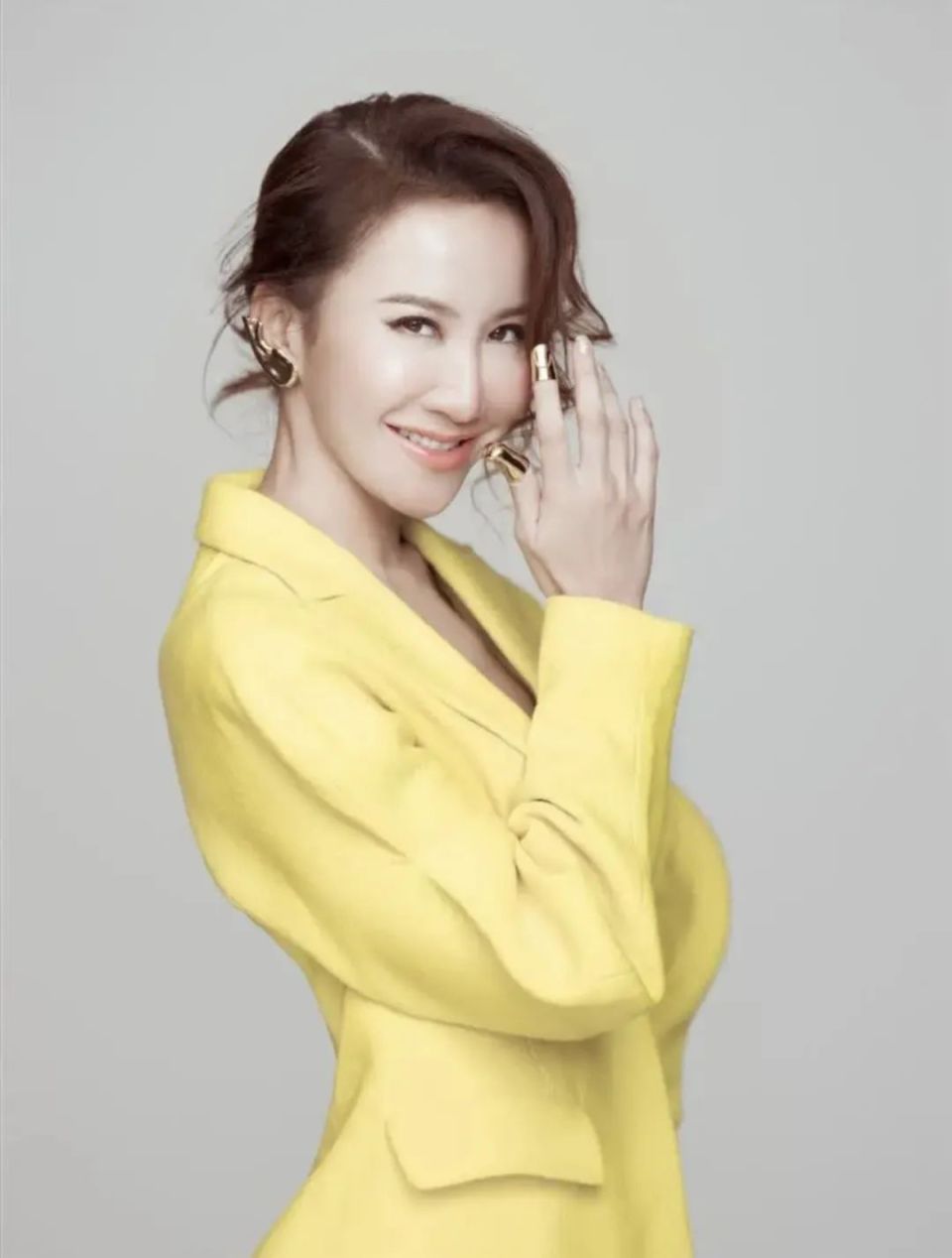 歌手李玟遗作首次公开!生前翻唱猫王歌曲!为最爱的母亲而唱!听完泪目