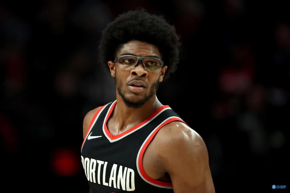 亨德森砍至少33分7板9助3断 历史第6位新秀&比肩乔丹/kd/库里_腾讯