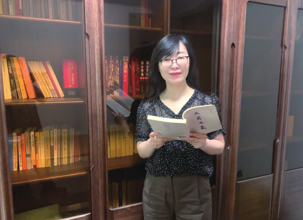 培根铸魂  立德树人 | 曹芳:求真务实潜心教研,用心用情铸魂育人