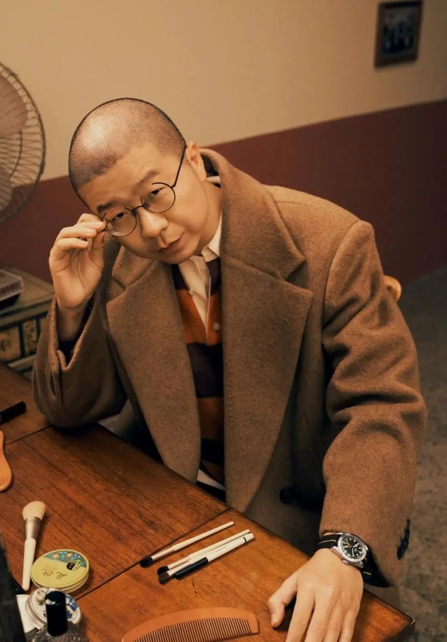 李诞直播间写下后现代文青暴富手册