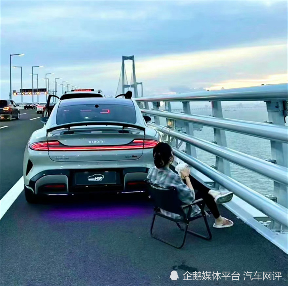 汽车中通道，设计与功能的重要性，汽车中通道，设计与功能的双重重要性