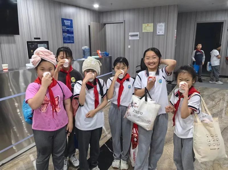 游泳进校园 | 强体促成长——上海市金鼎学校四年级"人人学游泳"课程