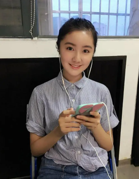 点读机女孩高君雨妈妈发布声明回应质疑