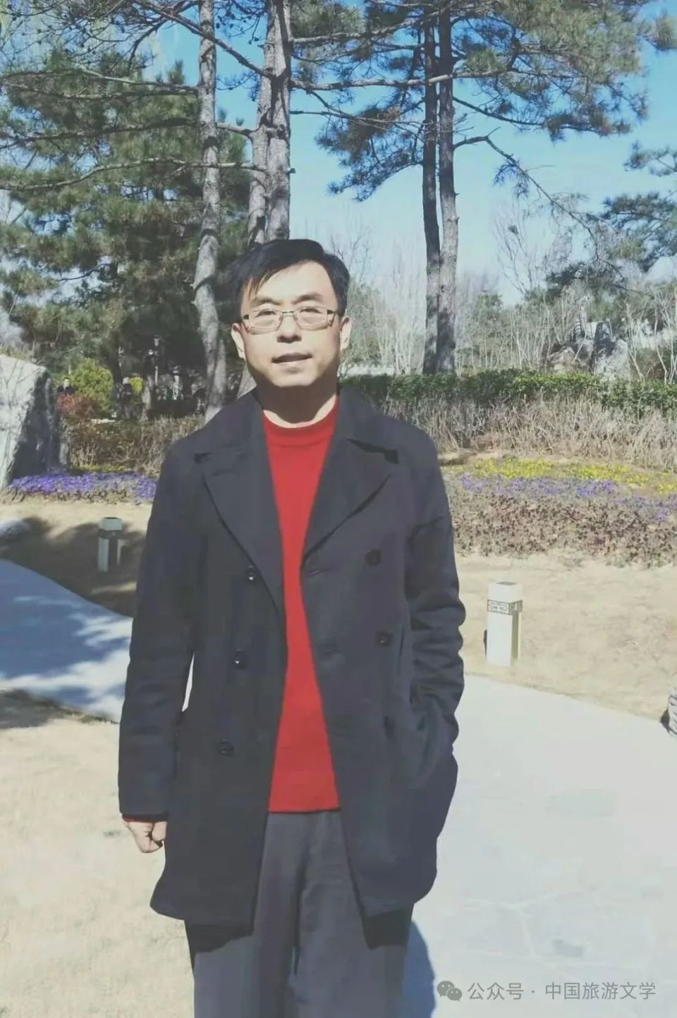 李炜,笔名炜子,郑州市作家协会会员,喜用文字记录人生的喜怒哀乐,作品