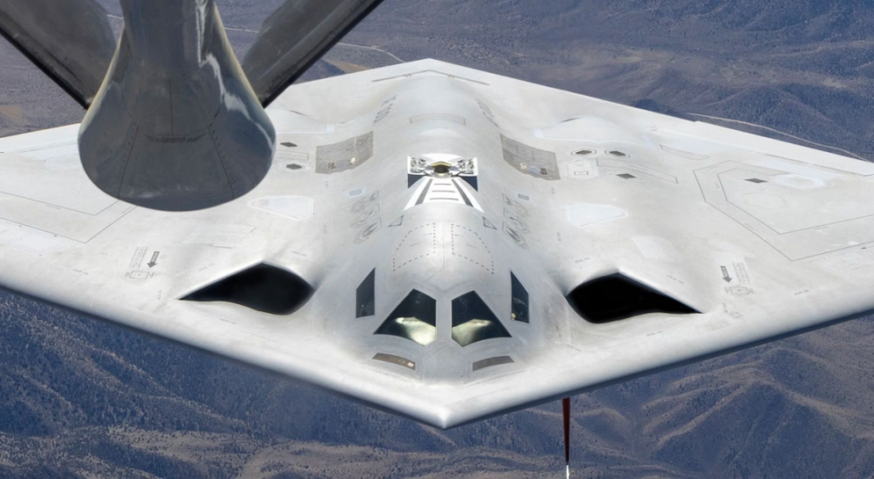 ����B-21���м�����Ƭ �ؼ����ϸ���ع�