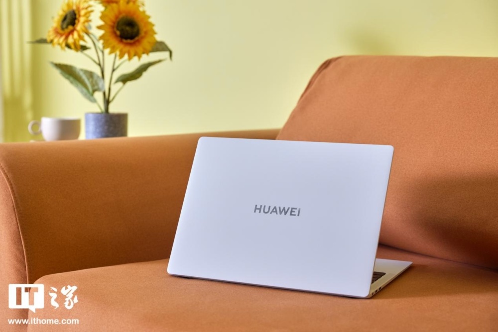 华为matebook x pro 2023 图赏:精致新配色,打造智美轻薄本_腾讯新闻
