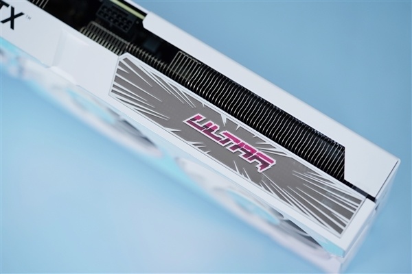 七彩虹igame rtx 4070 super ultra w oc 12gb显卡图赏_腾讯新闻