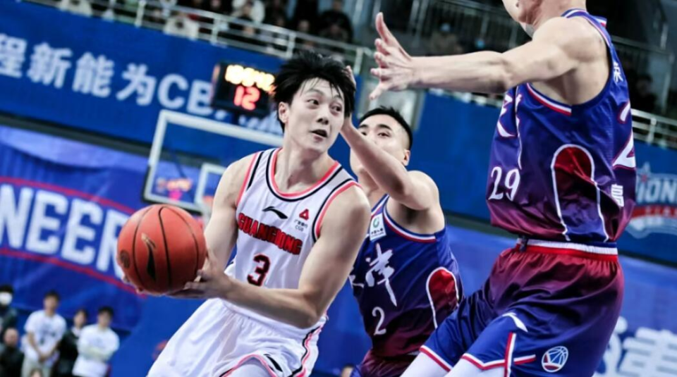 【cba全明星赛】南区力克北区夺冠,广东队胡明轩获评mvp