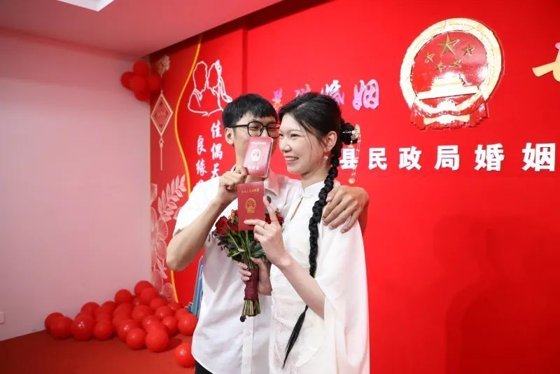 岳西县融媒体中心记 者| 董德景编 辑| 刘倩责 编| 闫辰旭 储海霞监