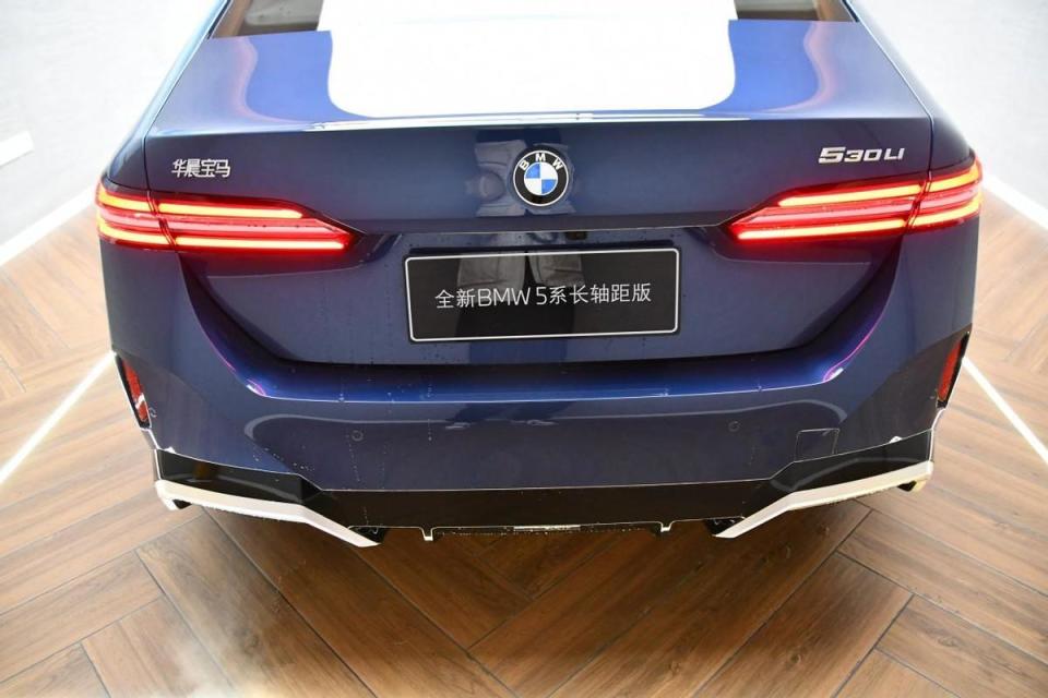 曾是"撑门面"首选车,如今却被奔驰奥迪甩身后?5系真卖不动了