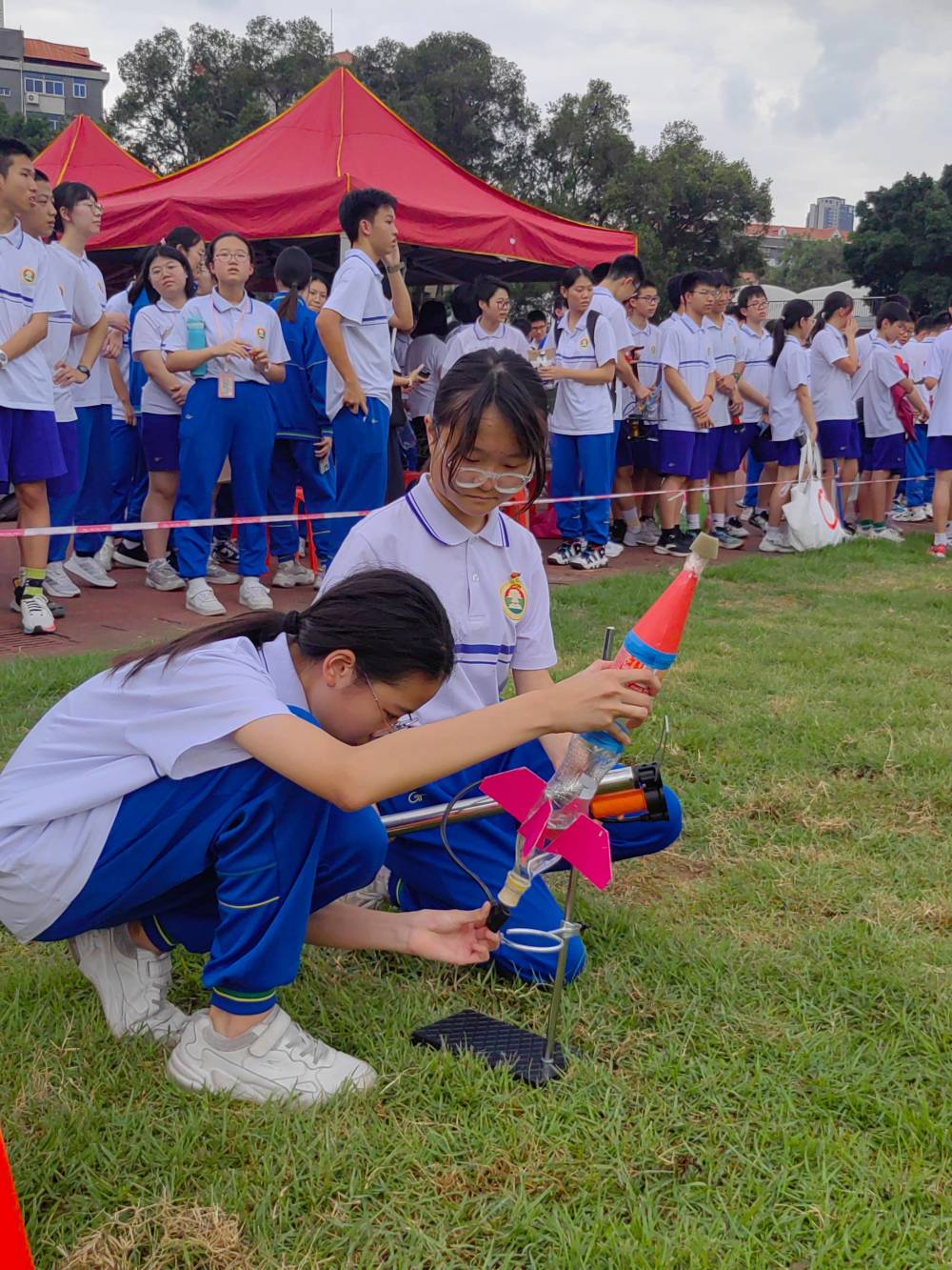 广雅中学科学教育覆盖全学科:教学重思维,学习重思考