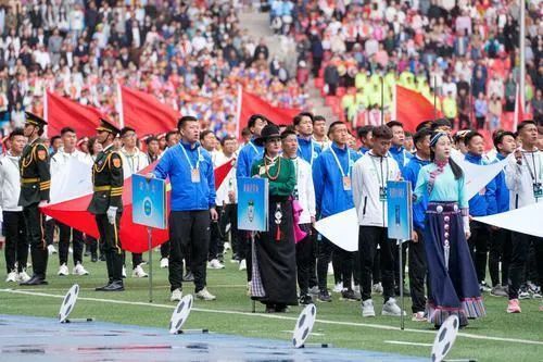 市州"组团"扩大"青字号"农畜产品知名度