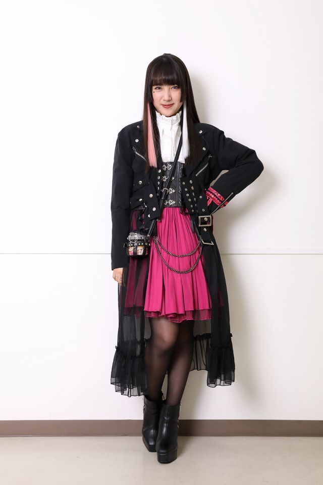 假面骑士极狐贝洛芭演员个人写真过几年才能看到泳装写真集