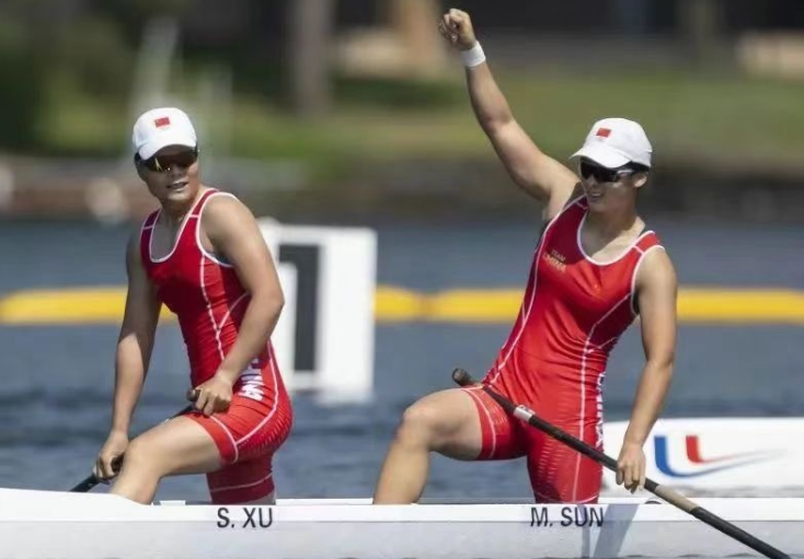 中国队第137金奥运冠军徐诗晓孙梦雅500米双人划艇碾压夺金