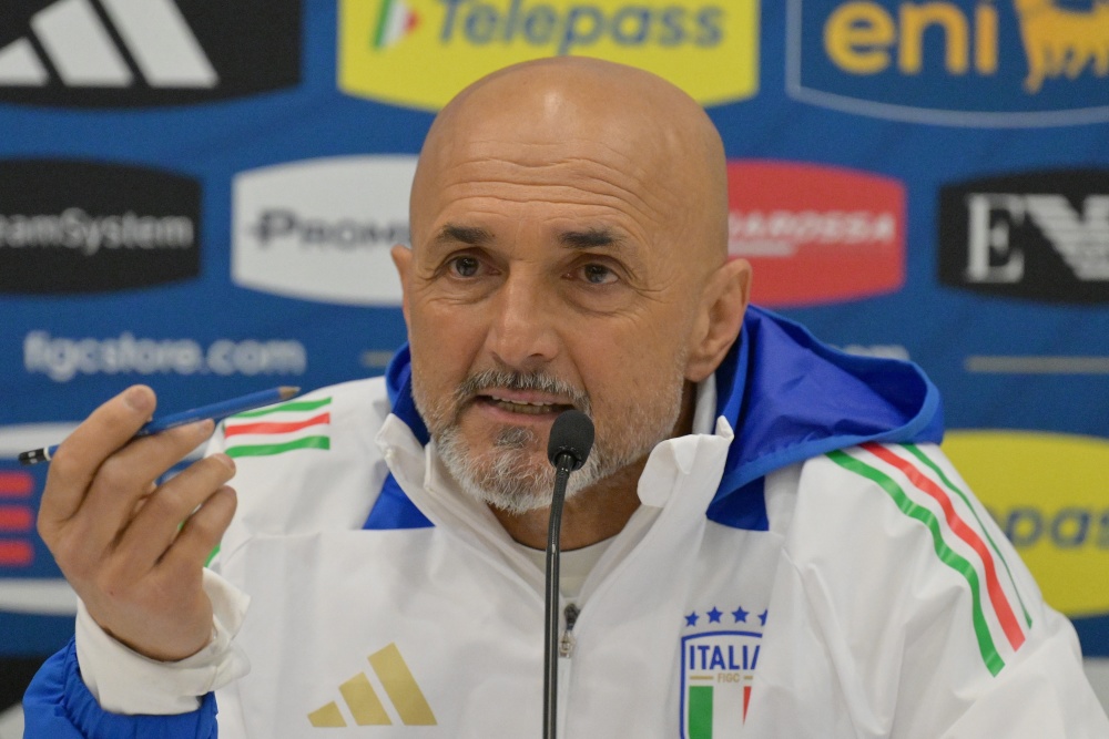 意大利队长多纳鲁马:自豪戴袖标成为榜样;对手将面对强大意大利