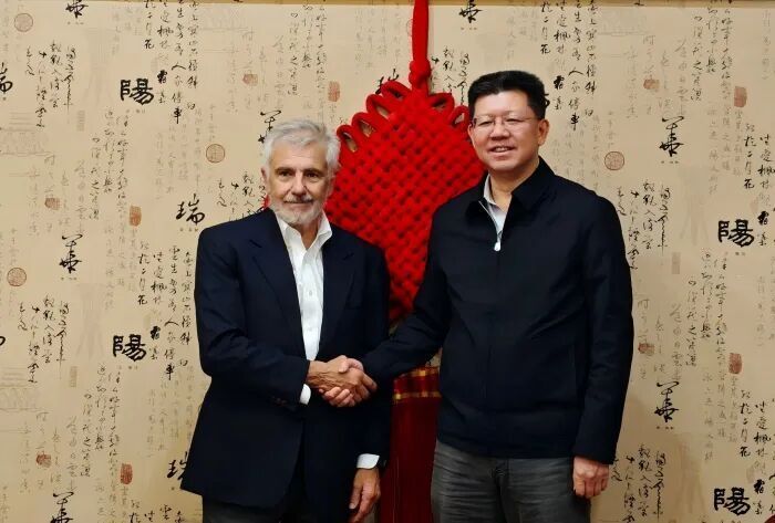 北京市体育局局长于庆丰会见胡安·萨马兰奇