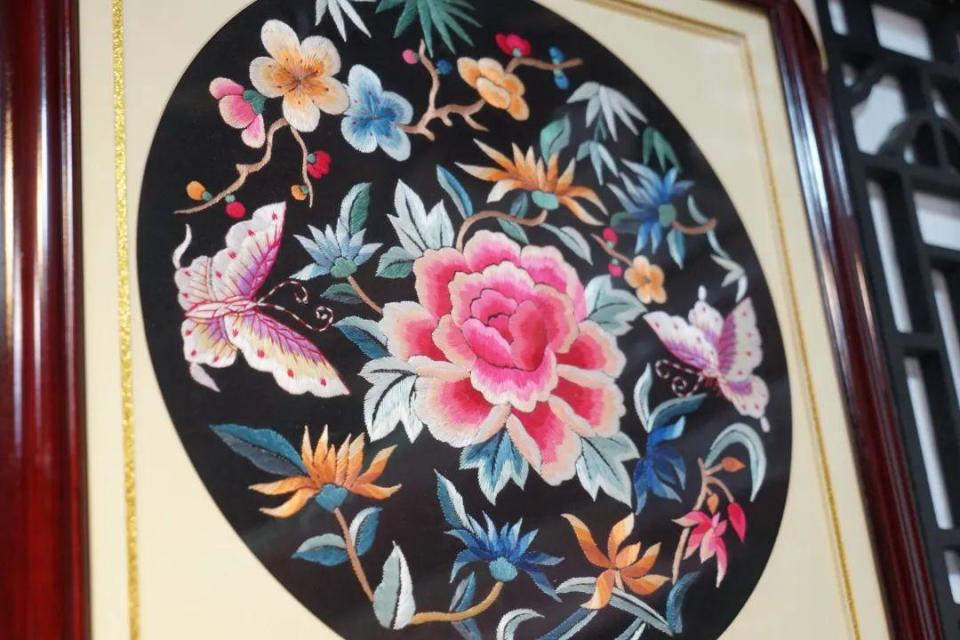 白族刺绣:一针一线绘生活,一丝一缕传文化