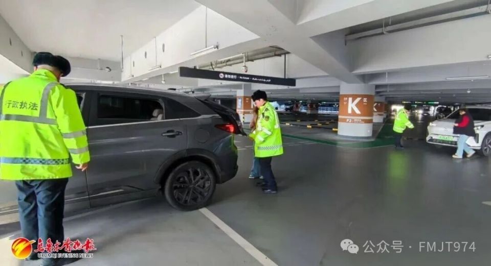 重拳整治！网约车司机线下揽客被查，3年禁止接机场单_腾讯新闻