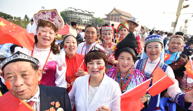 “人民群众”不是谁都能当，有两个条件_腾讯新闻
