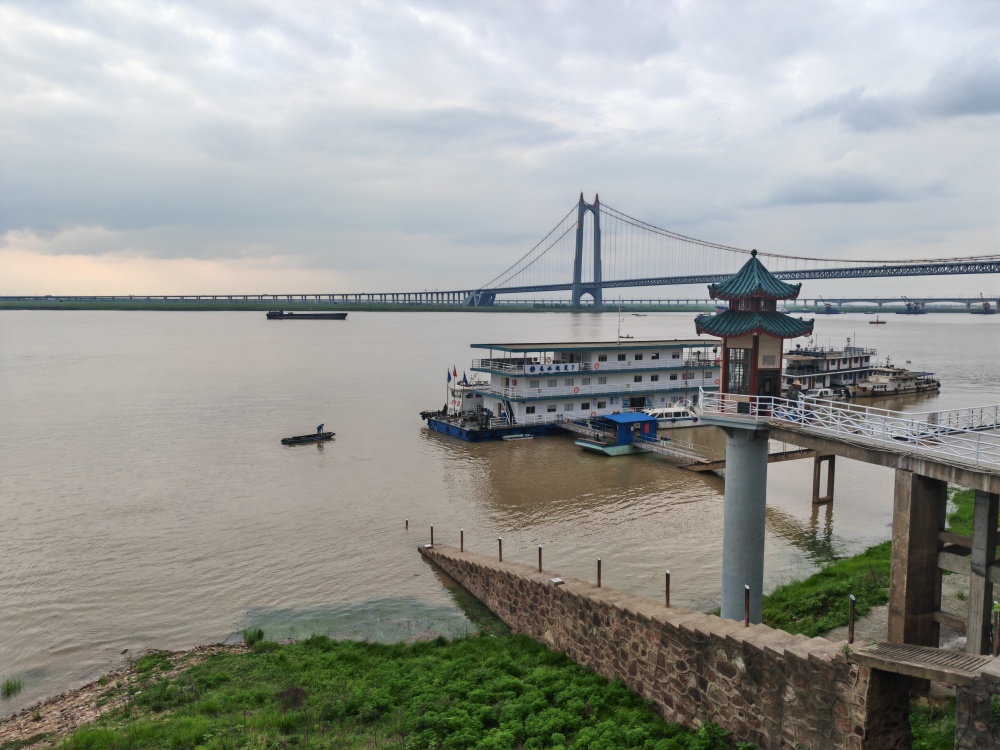 洞庭湖"变大"了?持续降水导致水位上升,水面面积8天扩大300平方公里_