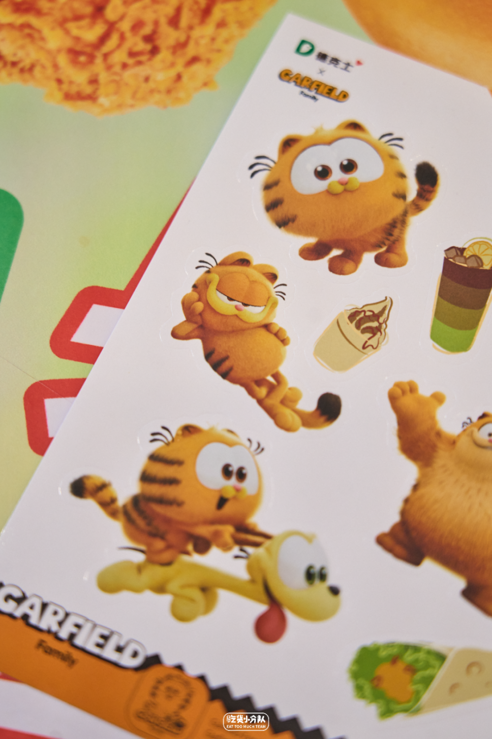 这辈子认识的第一个吃货就是电视上的这只大橘猫"欧迪,我卡住了,快把