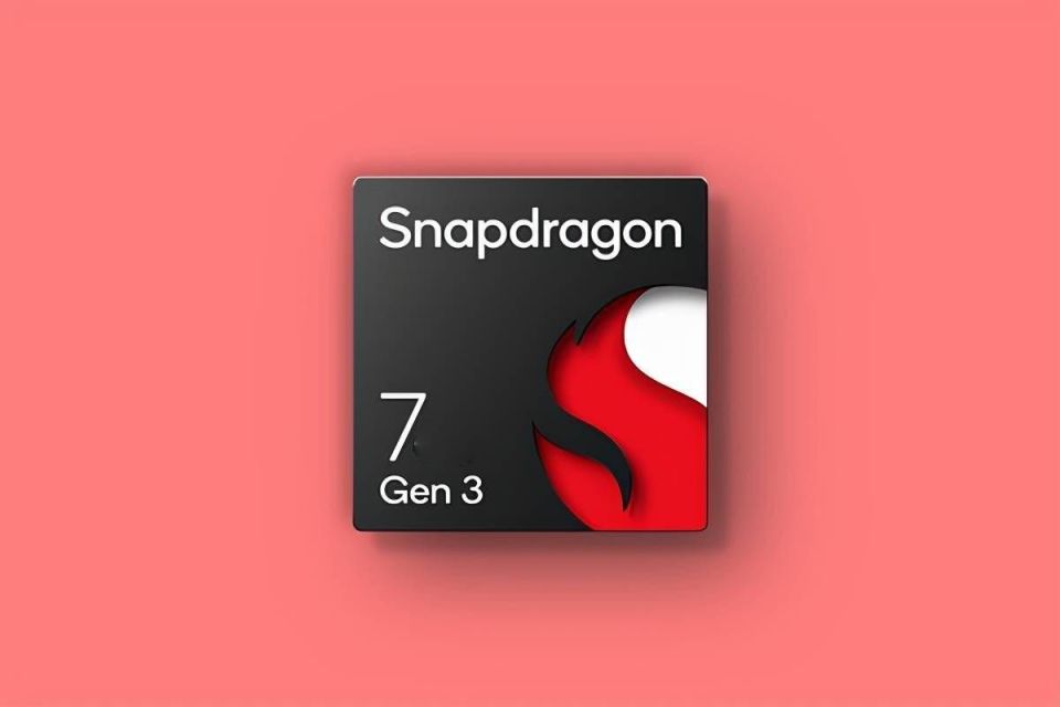 8ghz能效核心,而gpu部分则是和adreno 650性能差不多的adreno 720,在