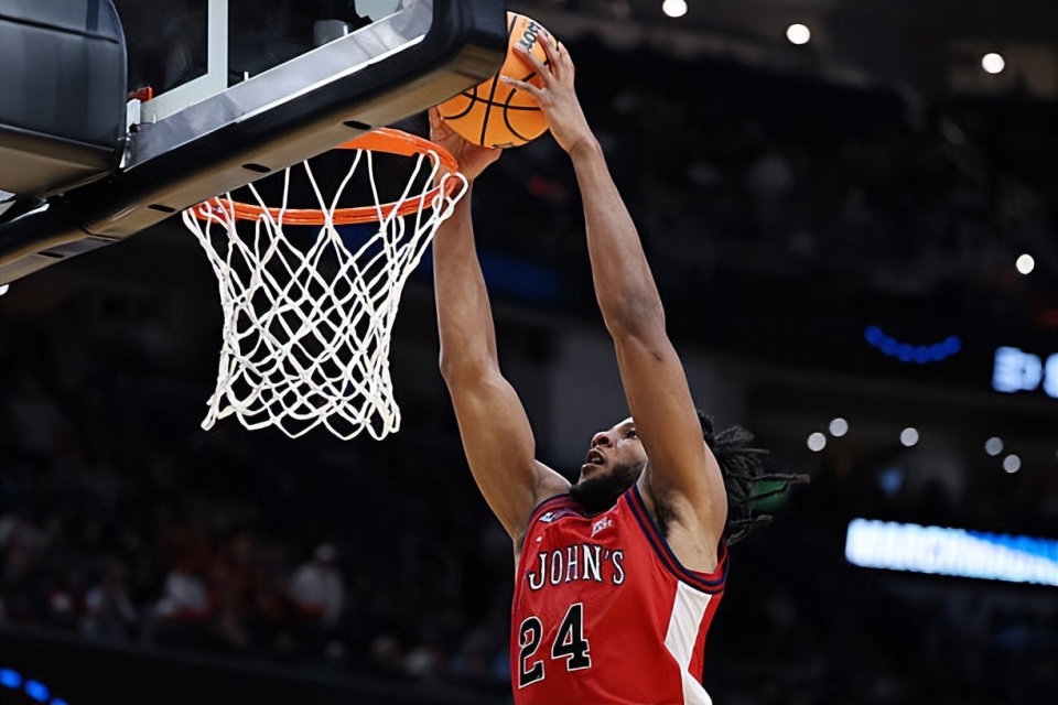 2026级新秀观察（2）：圣约翰大四中锋在NBA赛场也能如鱼得水吗？_腾讯新闻