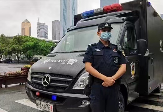 五一假期广州特警守护平安不打烊