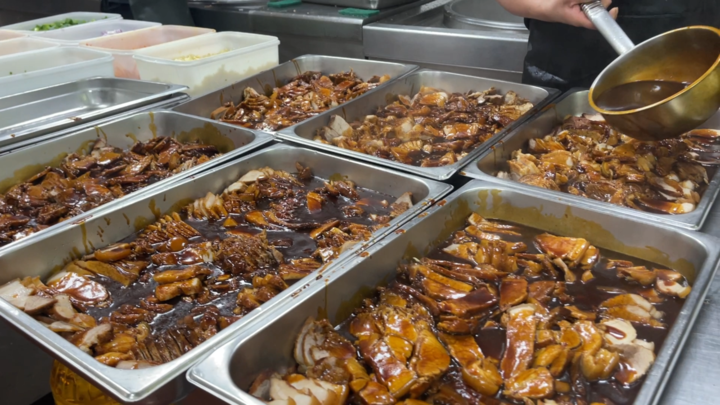 征集"想吃清单",这所温州学校把校外美食做成食堂餐