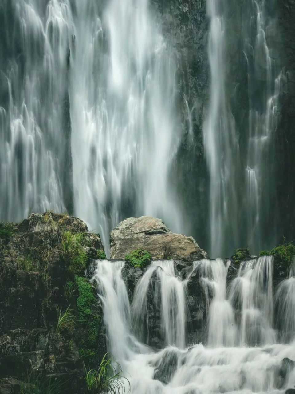 这几处隐藏式绝美瀑布,被山林溪流环抱,仿佛误入仙侠世界