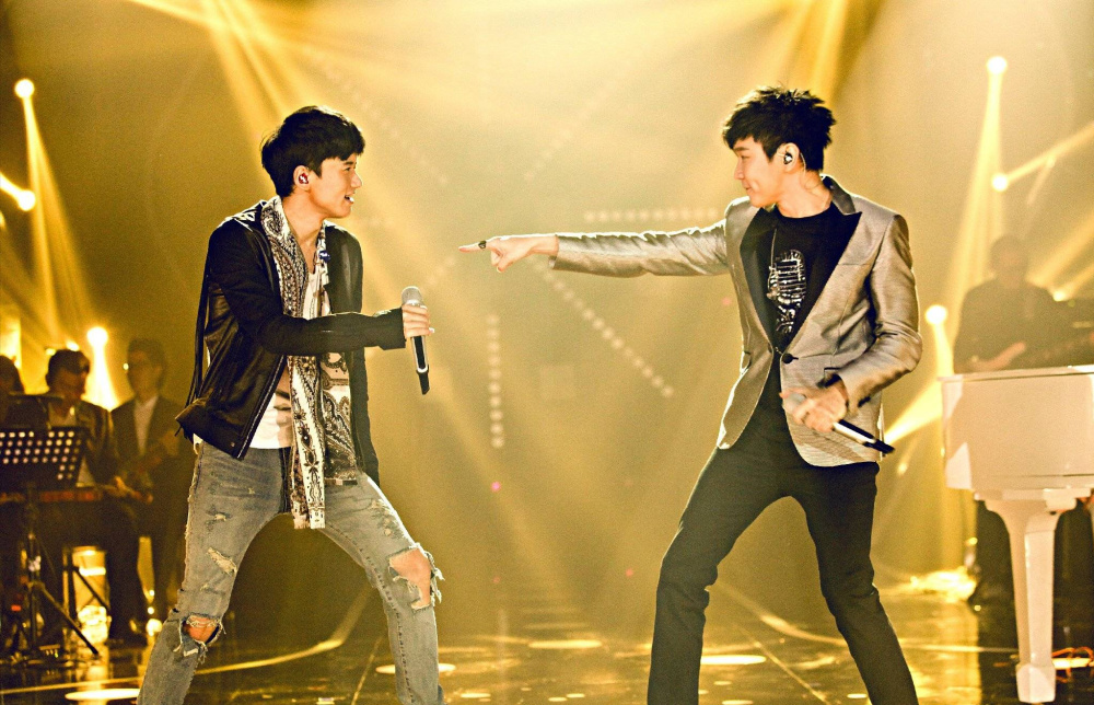 网友热议:唱功著称的林俊杰为什么不敢参加歌手?_腾讯新闻