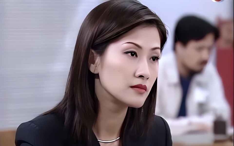 没有恋爱脑,不当小娇妻,没想到20年前的港剧女主竟然这么飒_腾讯新闻