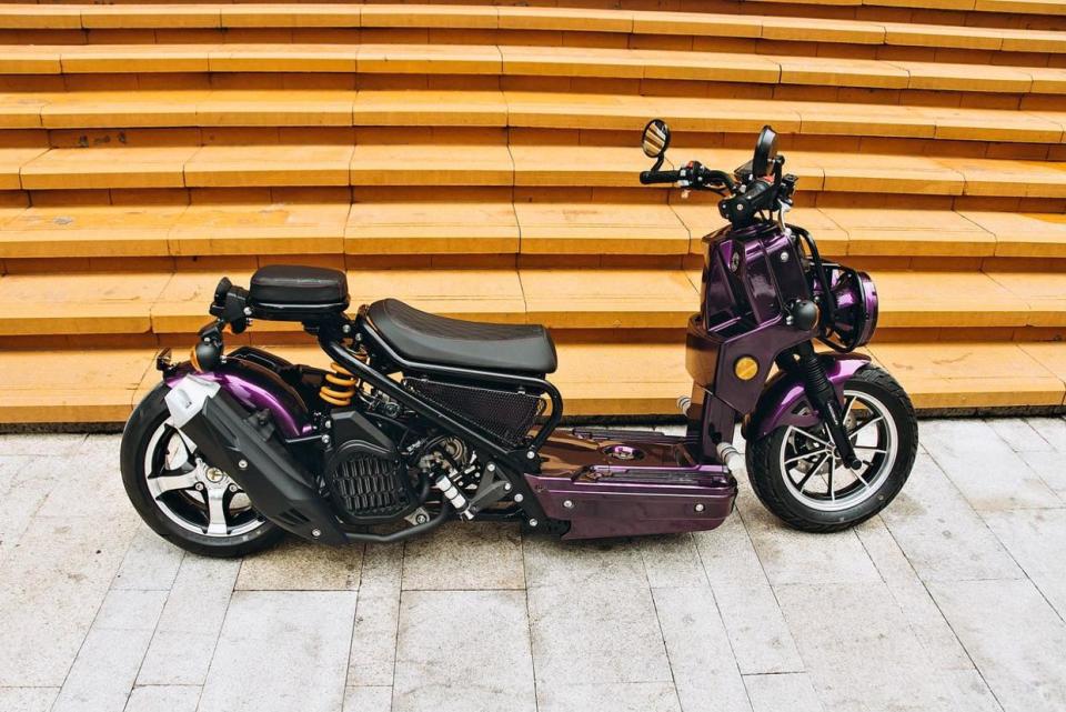 低趴"大眼蛙",颢晨hs150复古踏板:座高仅580mm,售价13980元