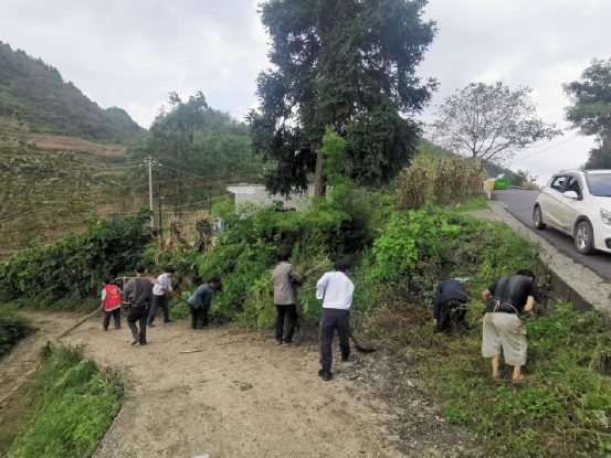 织金县三塘镇:环境卫生"大扫除",扮靓颜值过"双节"