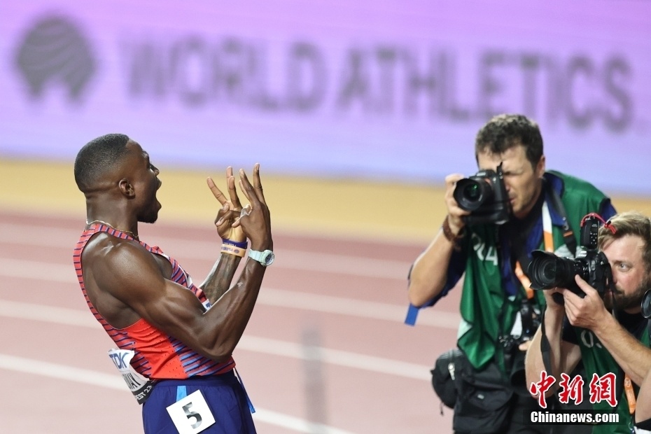 田径世锦赛:格兰特·霍洛威实现男子110米跨栏三连冠