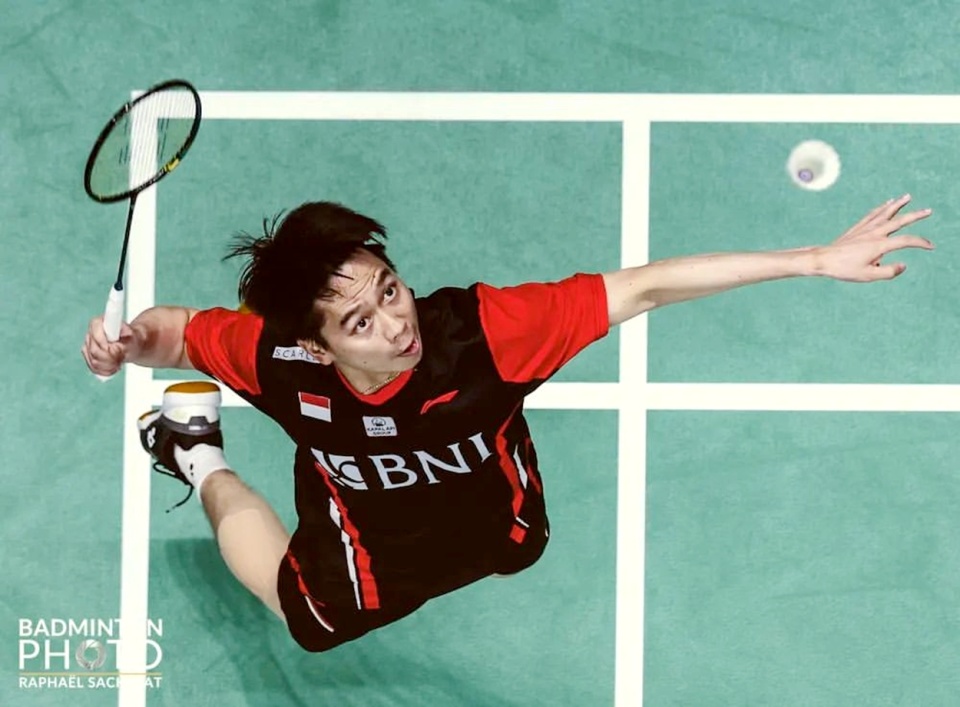 前羽毛球世界第一退役,娶到亿万豪门千金让他失去动力