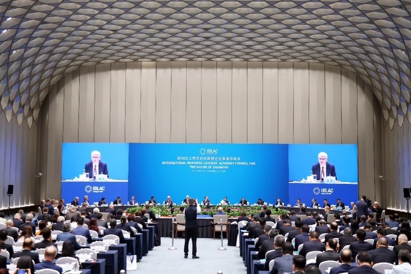 IBLAC主席施万：中国是罗氏的战略市场，我们对其长期发展充满信心_腾讯新闻