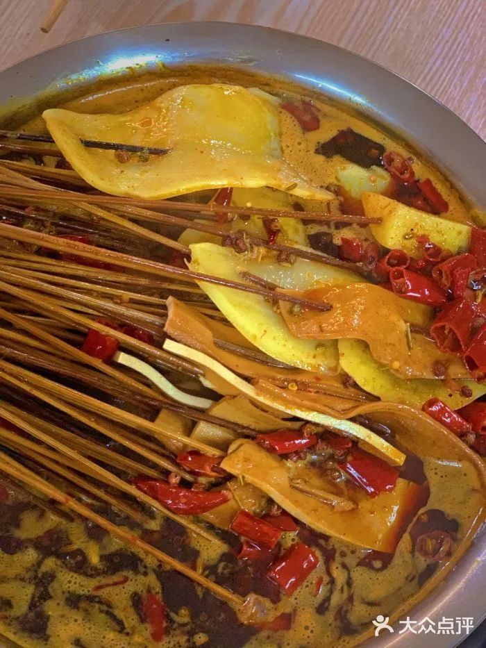 乐山16家宝藏麻辣烫有些火了30多年