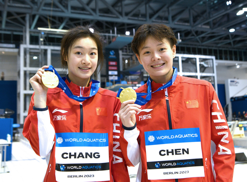 (体育)跳水——世界杯总决赛:陈艺文/昌雅妮女子双人3米板夺冠